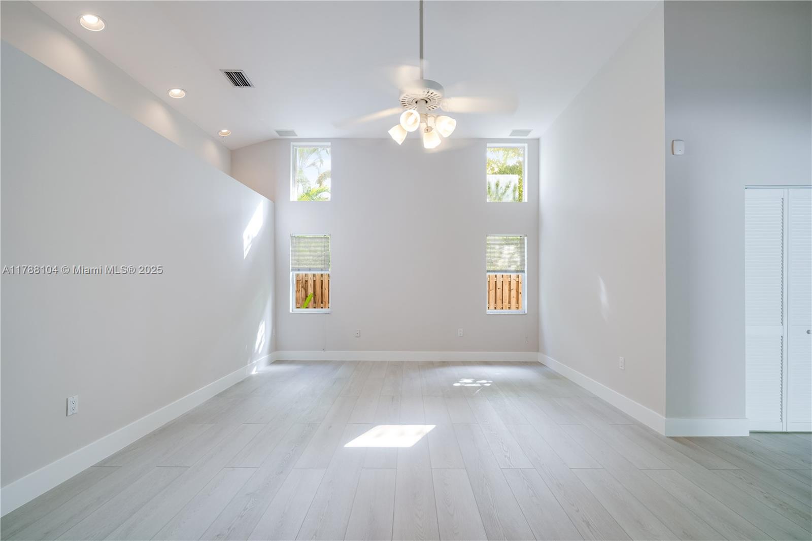 WEITZER KILLIAN PLACE - Residential Lease