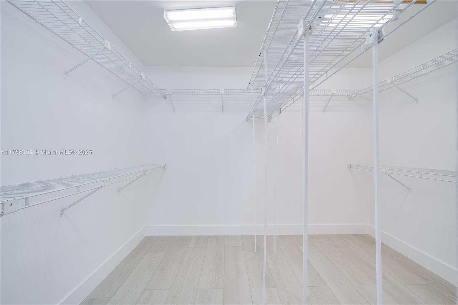 WEITZER KILLIAN PLACE - Residential Lease