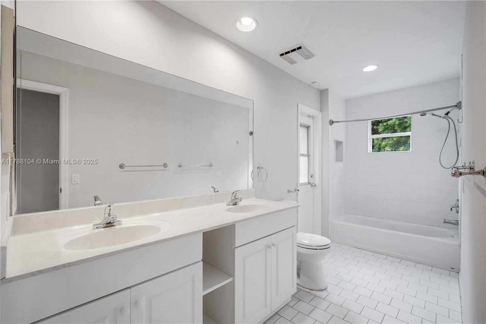 WEITZER KILLIAN PLACE - Residential Lease