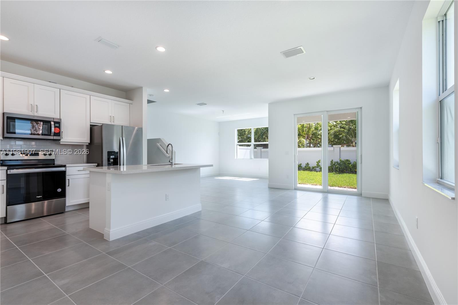 DEERFIELD CROSSING - Residential Lease