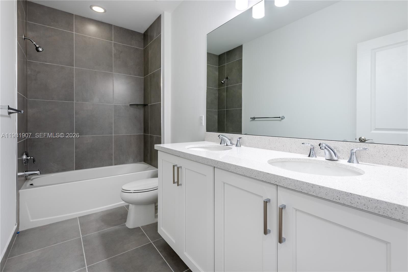 DEERFIELD CROSSING - Residential Lease