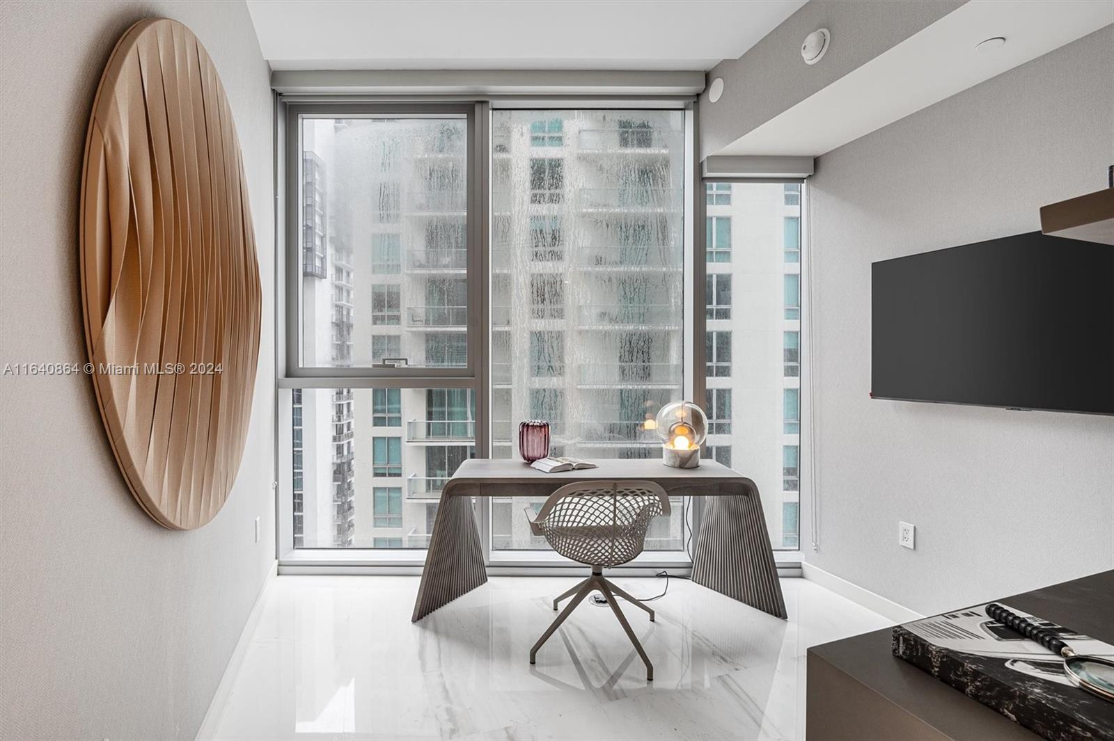 ASTON MARTIN RESIDENCES - Residential