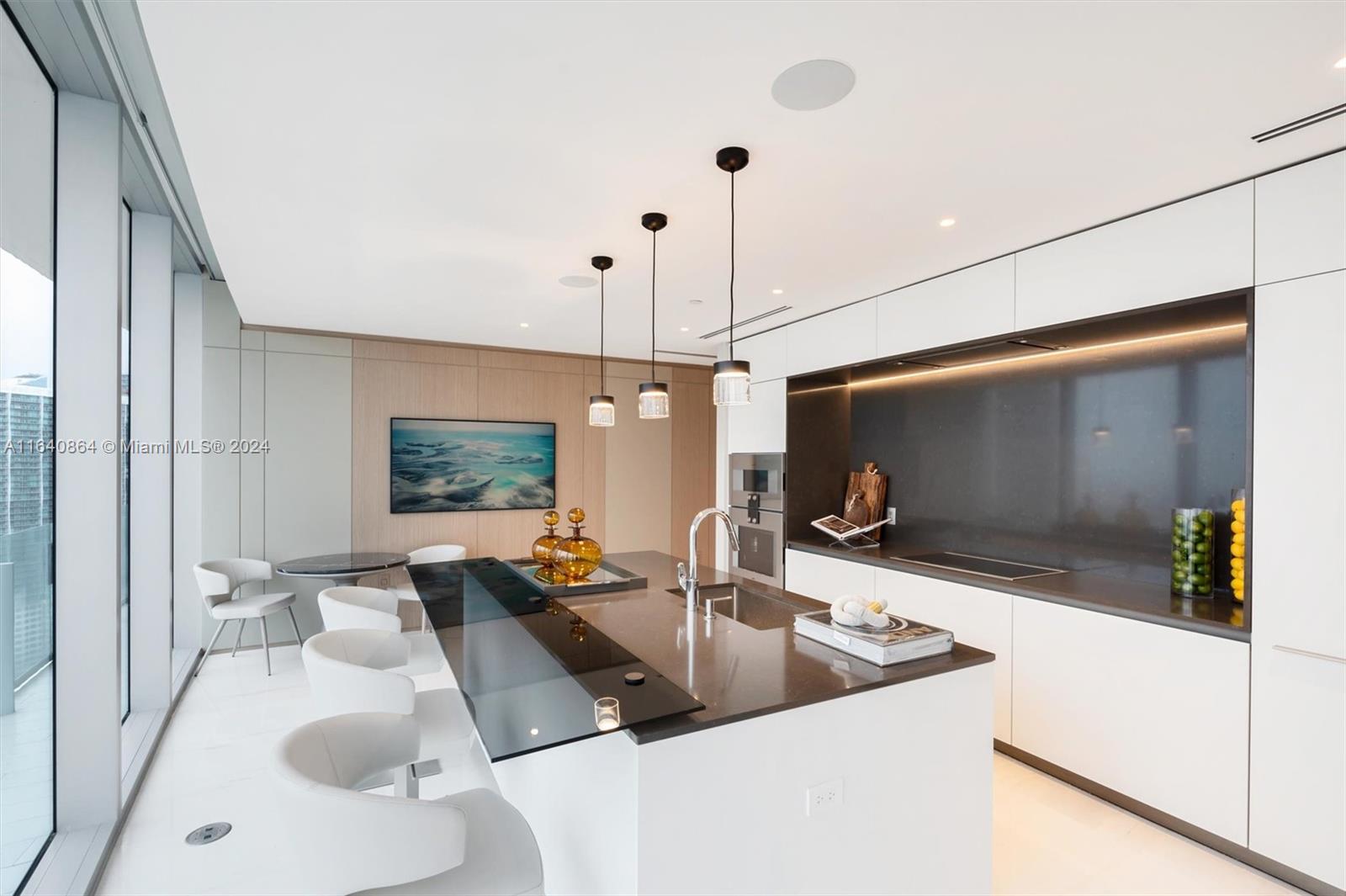 ASTON MARTIN RESIDENCES - Residential