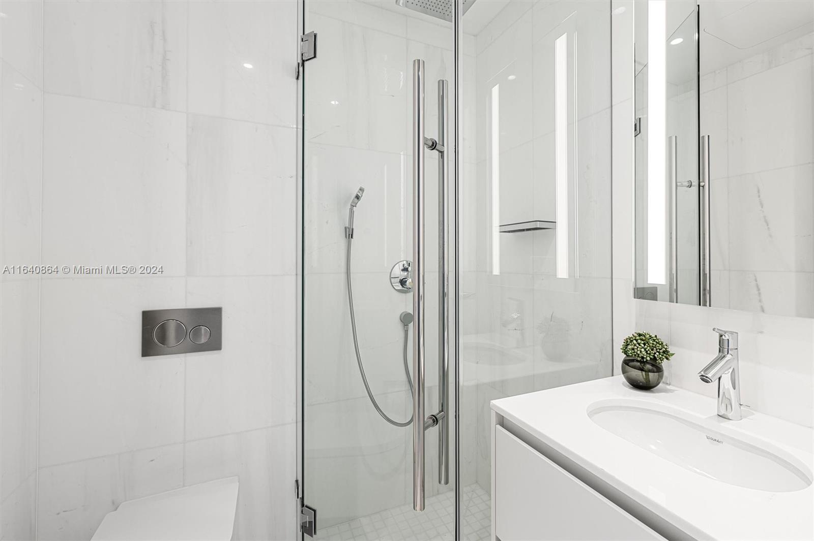 ASTON MARTIN RESIDENCES - Residential