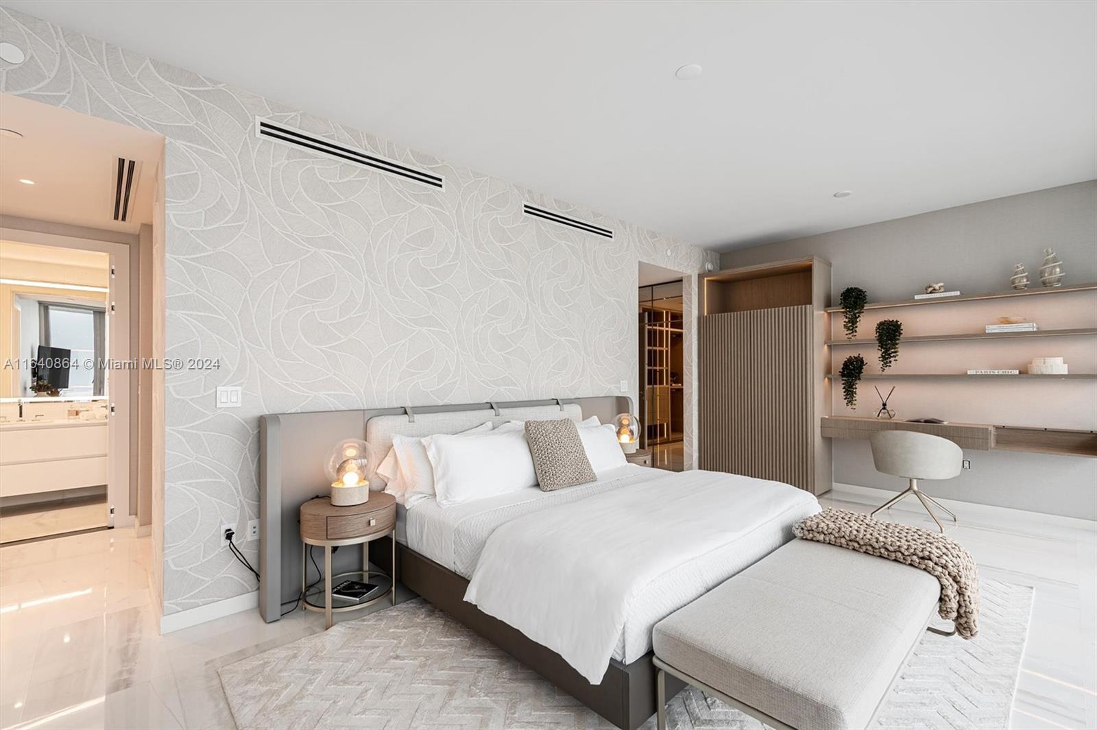 ASTON MARTIN RESIDENCES - Residential