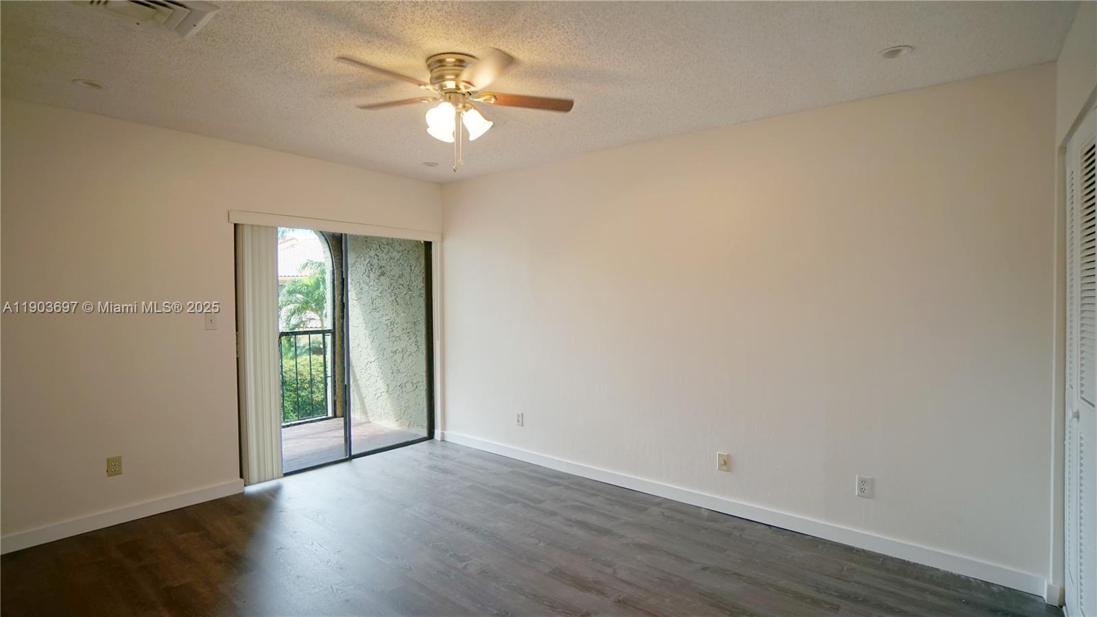 COSTA DEL SOL CONDO NO 3 - Residential