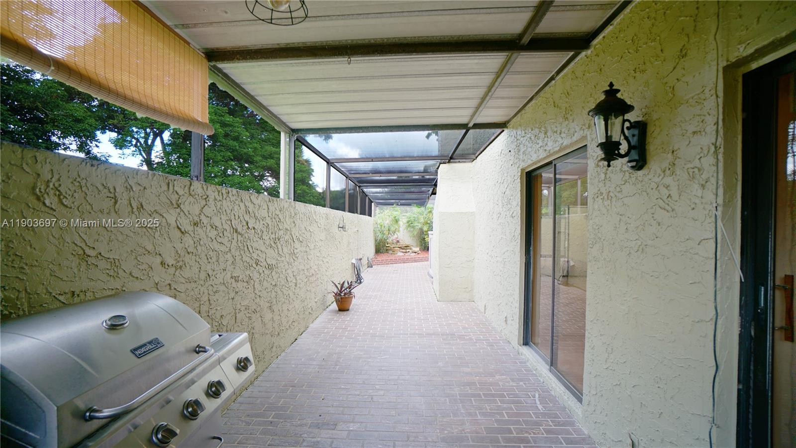 COSTA DEL SOL CONDO NO 3 - Residential