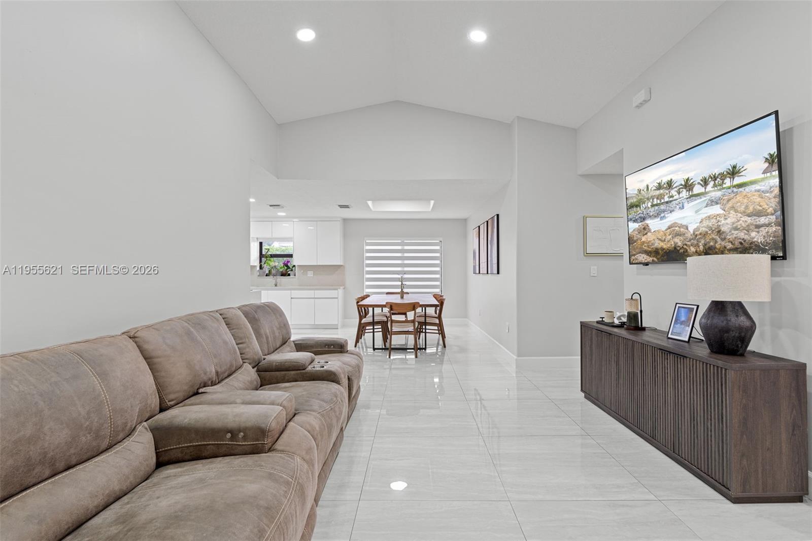 AVOCADOS BEST - Residential