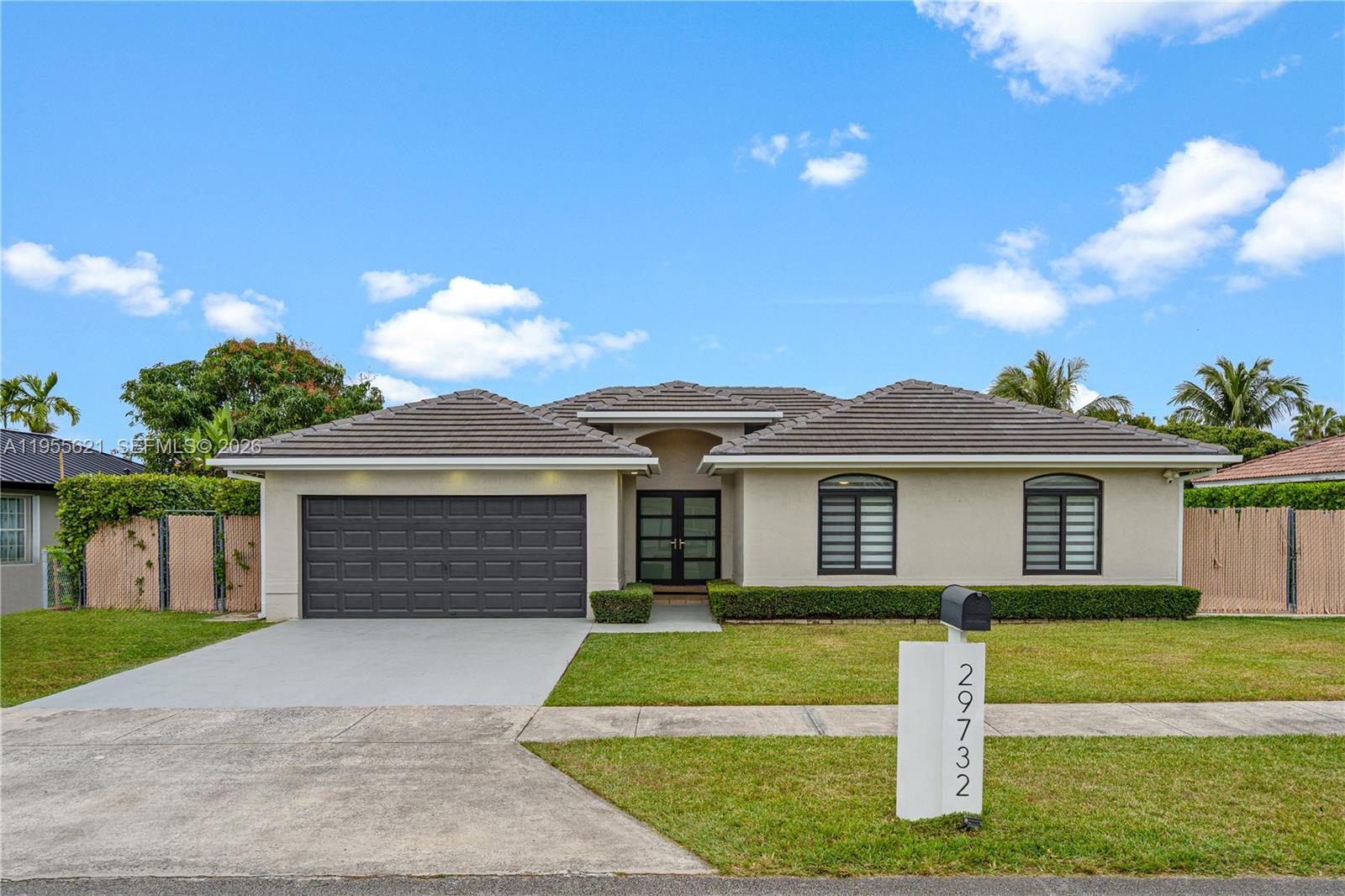 AVOCADOS BEST - Residential