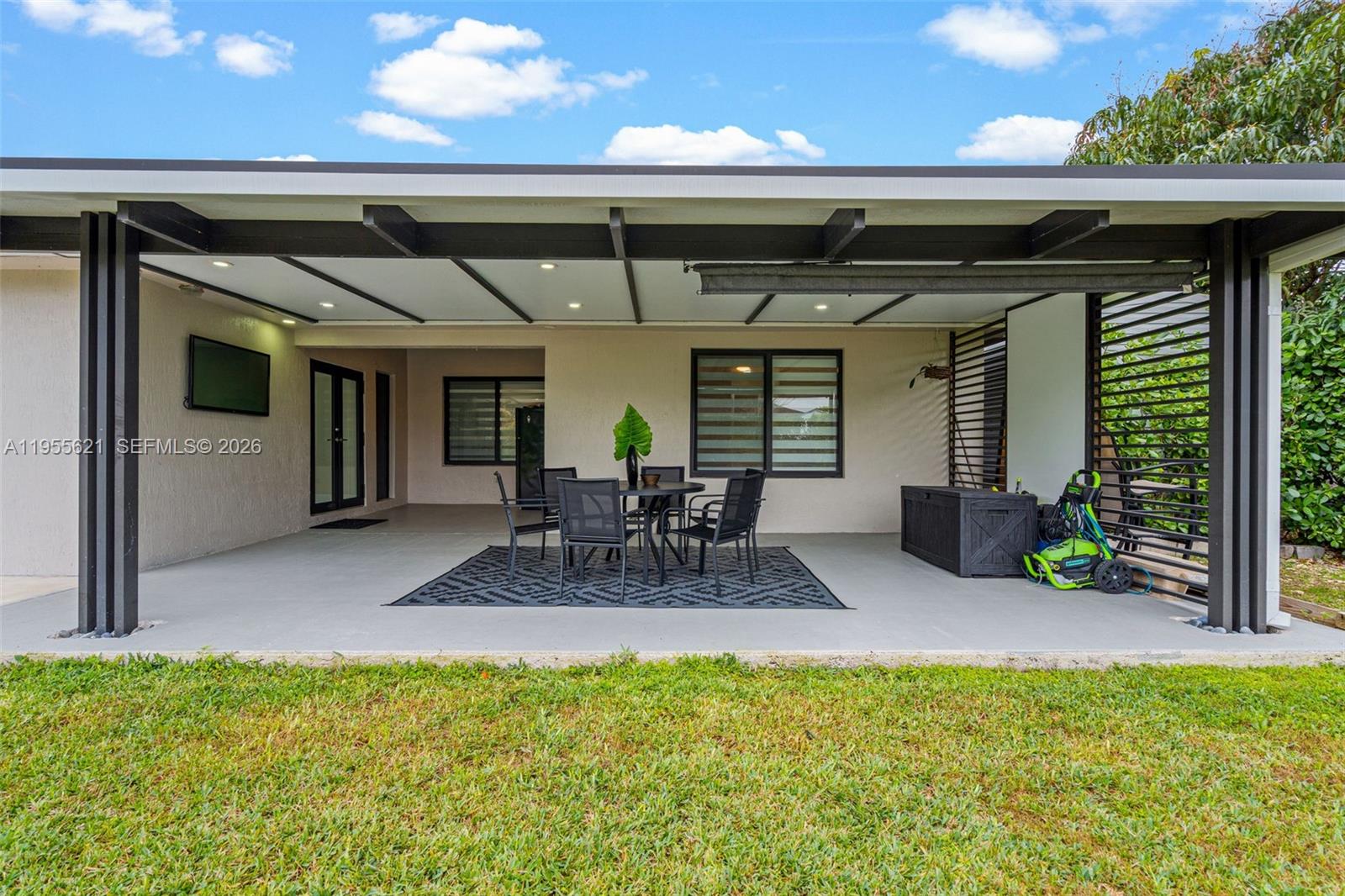 AVOCADOS BEST - Residential