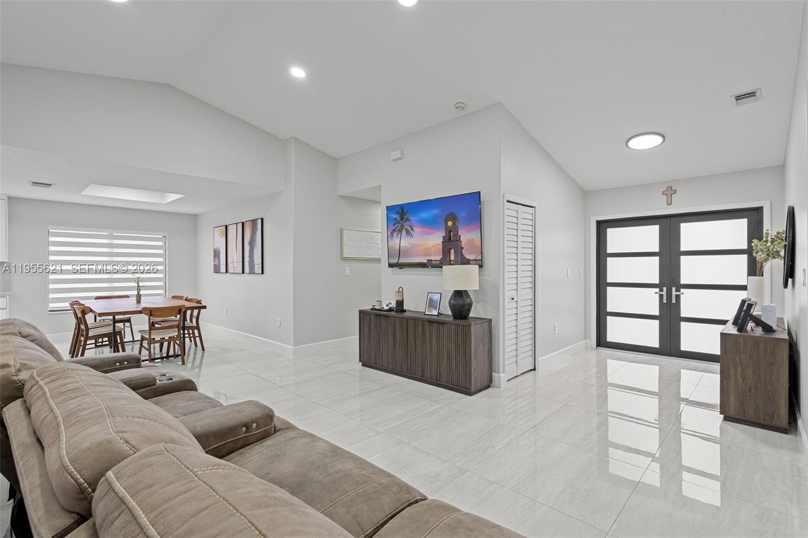 AVOCADOS BEST - Residential