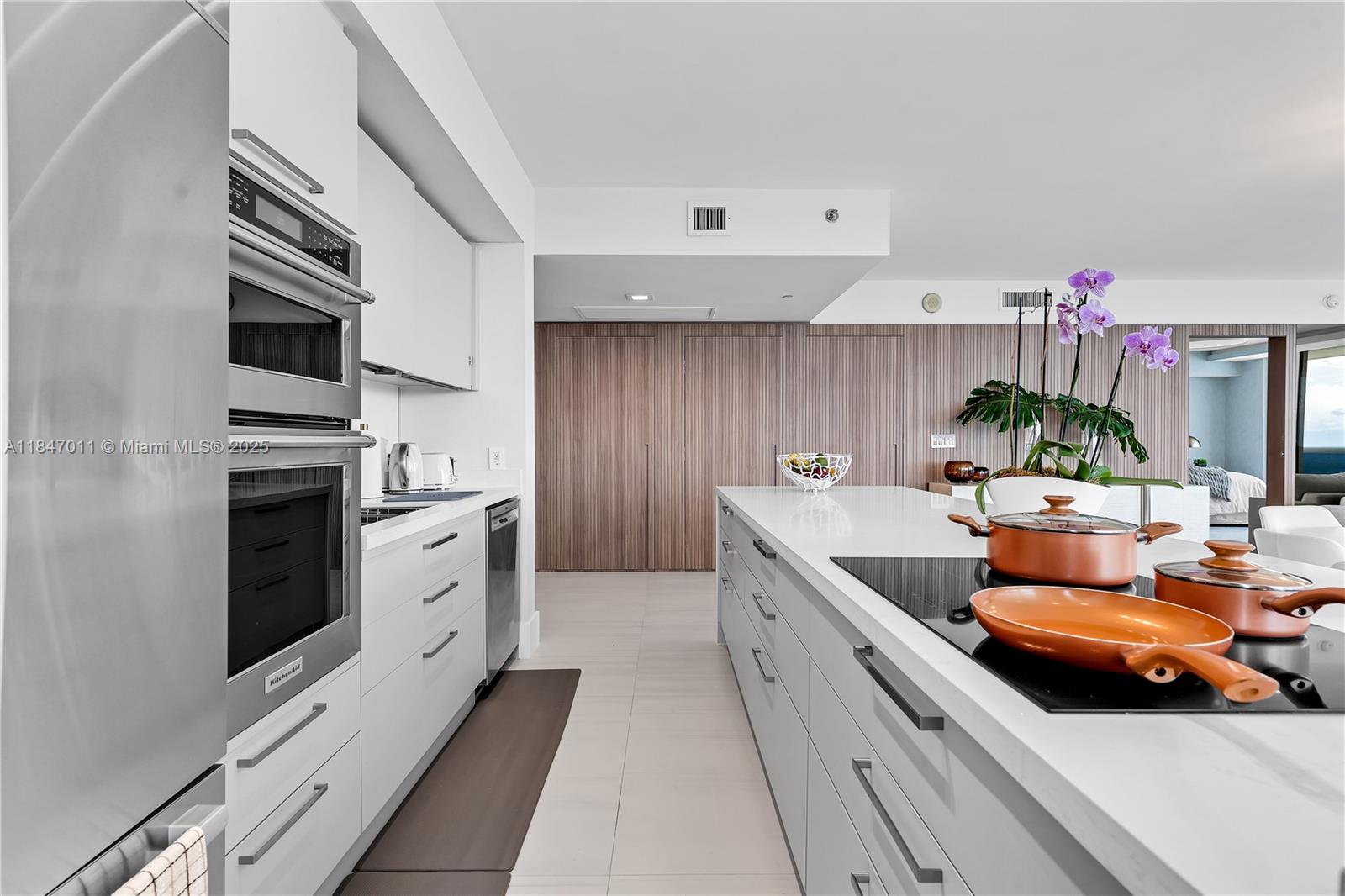 BEACH CLUB TWO CONDO - Residential Lease