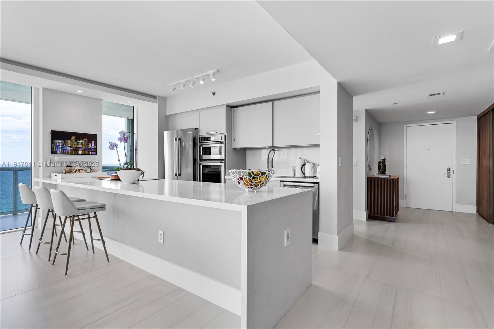 BEACH CLUB TWO CONDO - Residential Lease