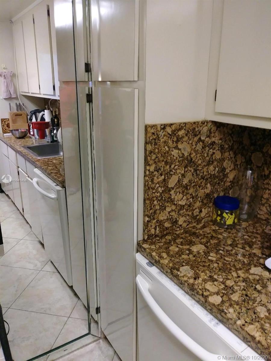 BRICKELL TOWNHOUSE CONDO - Residential