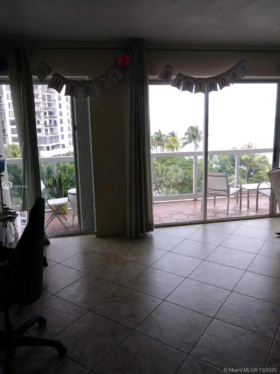 BRICKELL TOWNHOUSE CONDO - Residential