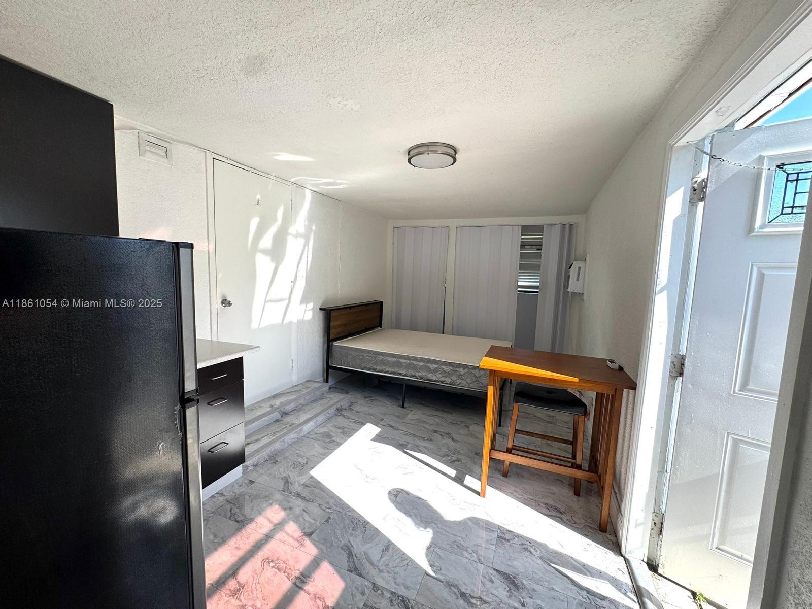 PLAYLAND ISLES - Residential Lease