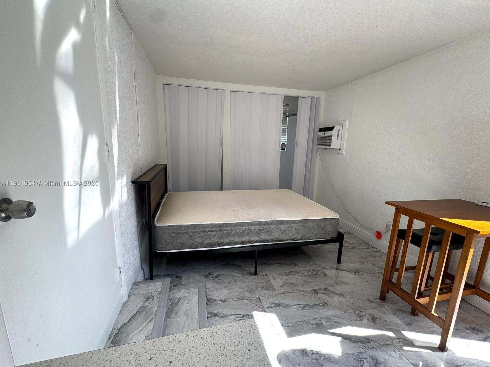 PLAYLAND ISLES - Residential Lease