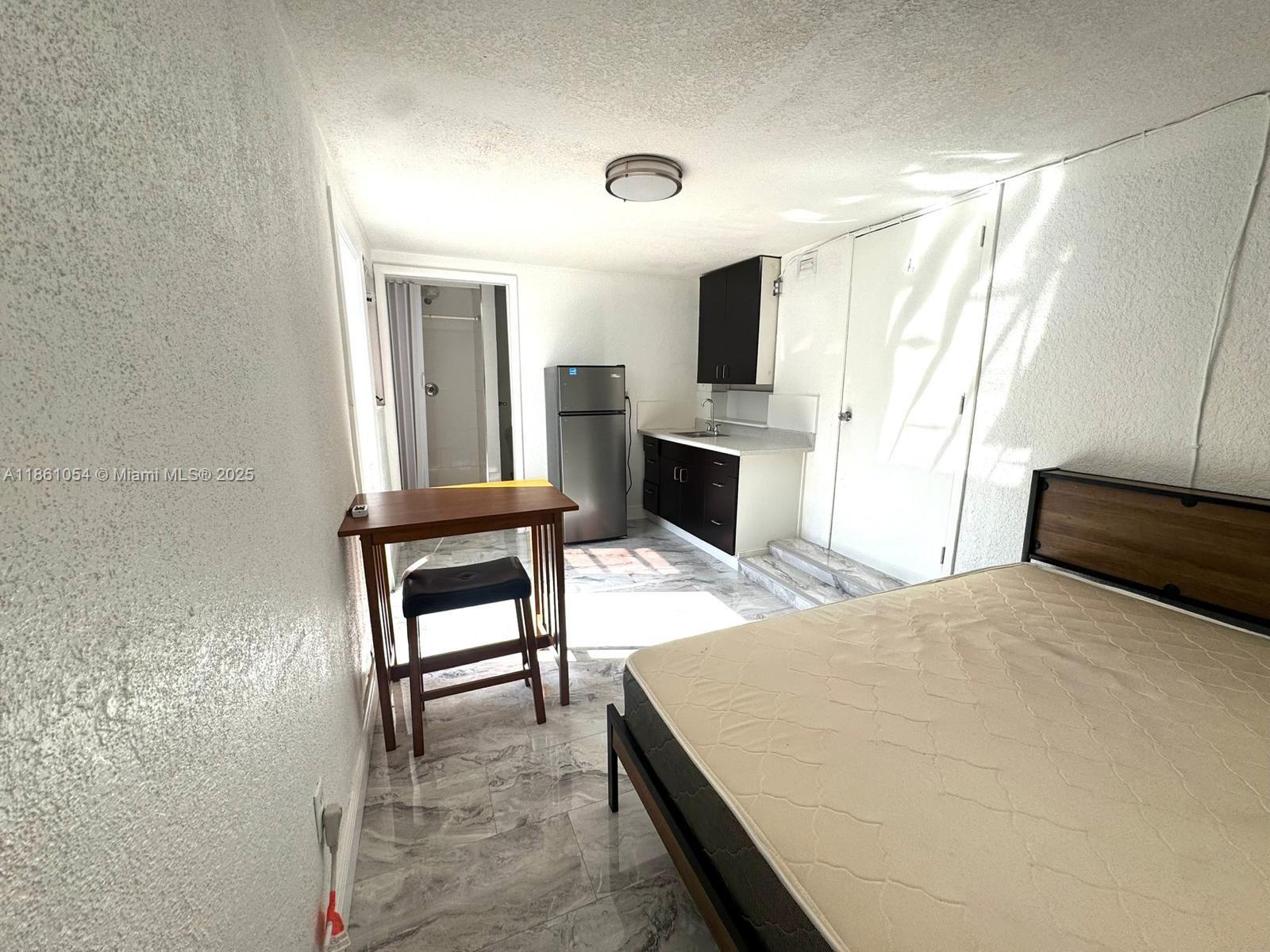 PLAYLAND ISLES - Residential Lease