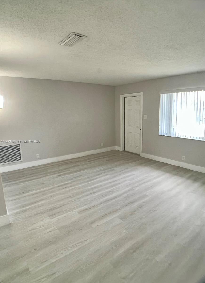 PARADISE GARDENS SEC 3 - Residential Lease
