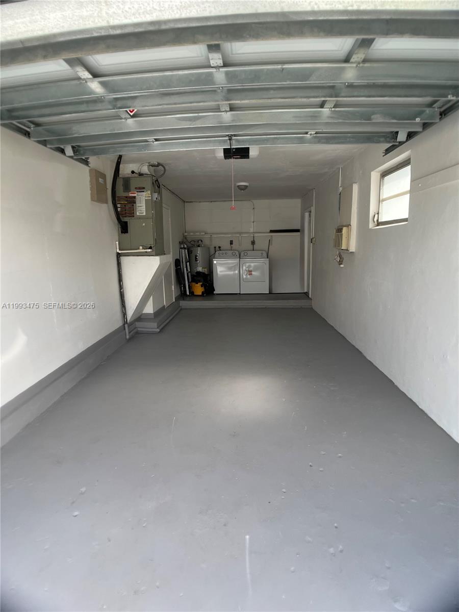 PARADISE GARDENS SEC 3 - Residential Lease