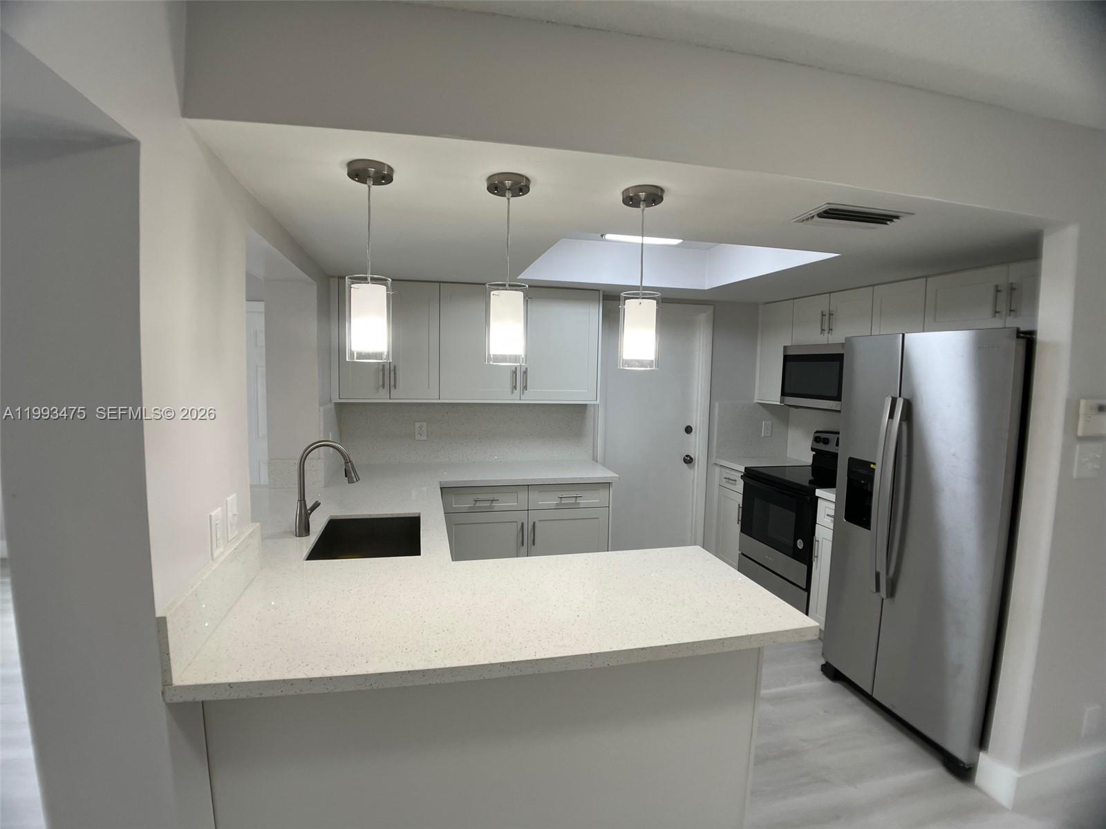 PARADISE GARDENS SEC 3 - Residential Lease