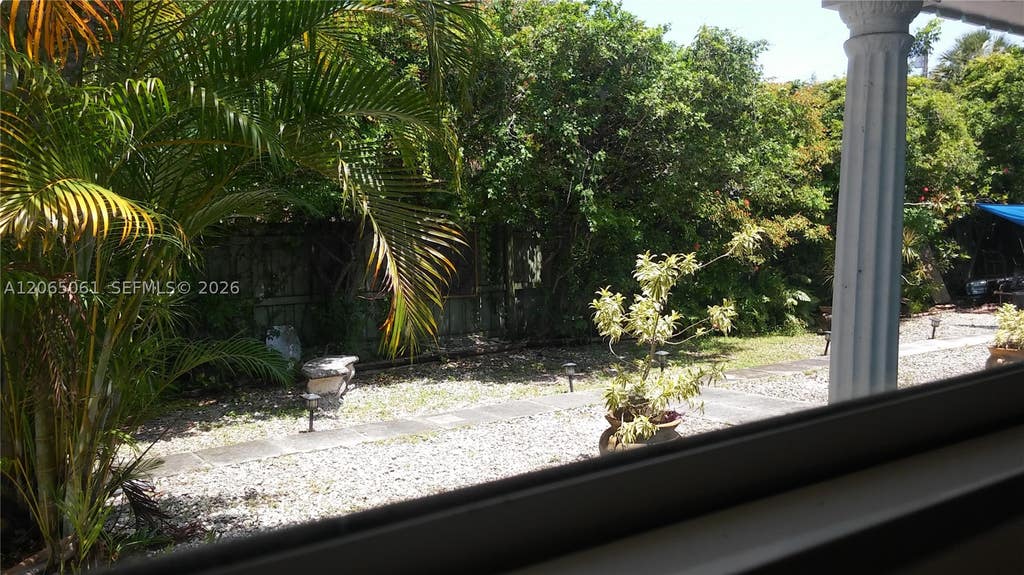 Photo of 123-125 SW 19th Ave 1-3, Fort Lauderdale, FL 33312 (MLS # A12065061)