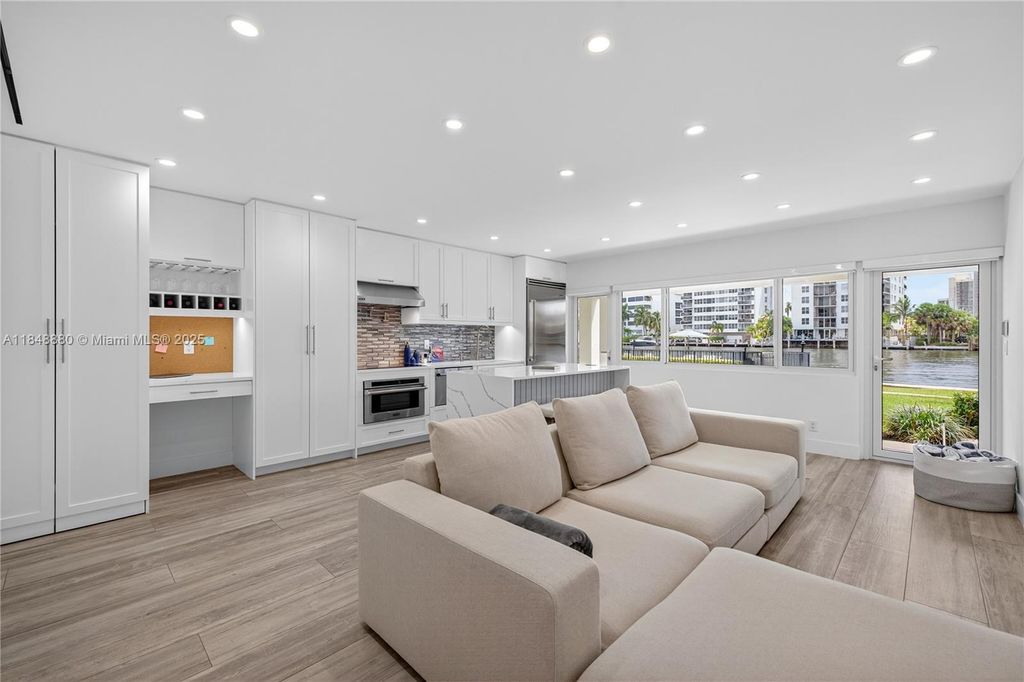 Photo of 2895 NE 32nd St #107, Fort Lauderdale, FL 33306 (MLS # A11848880)