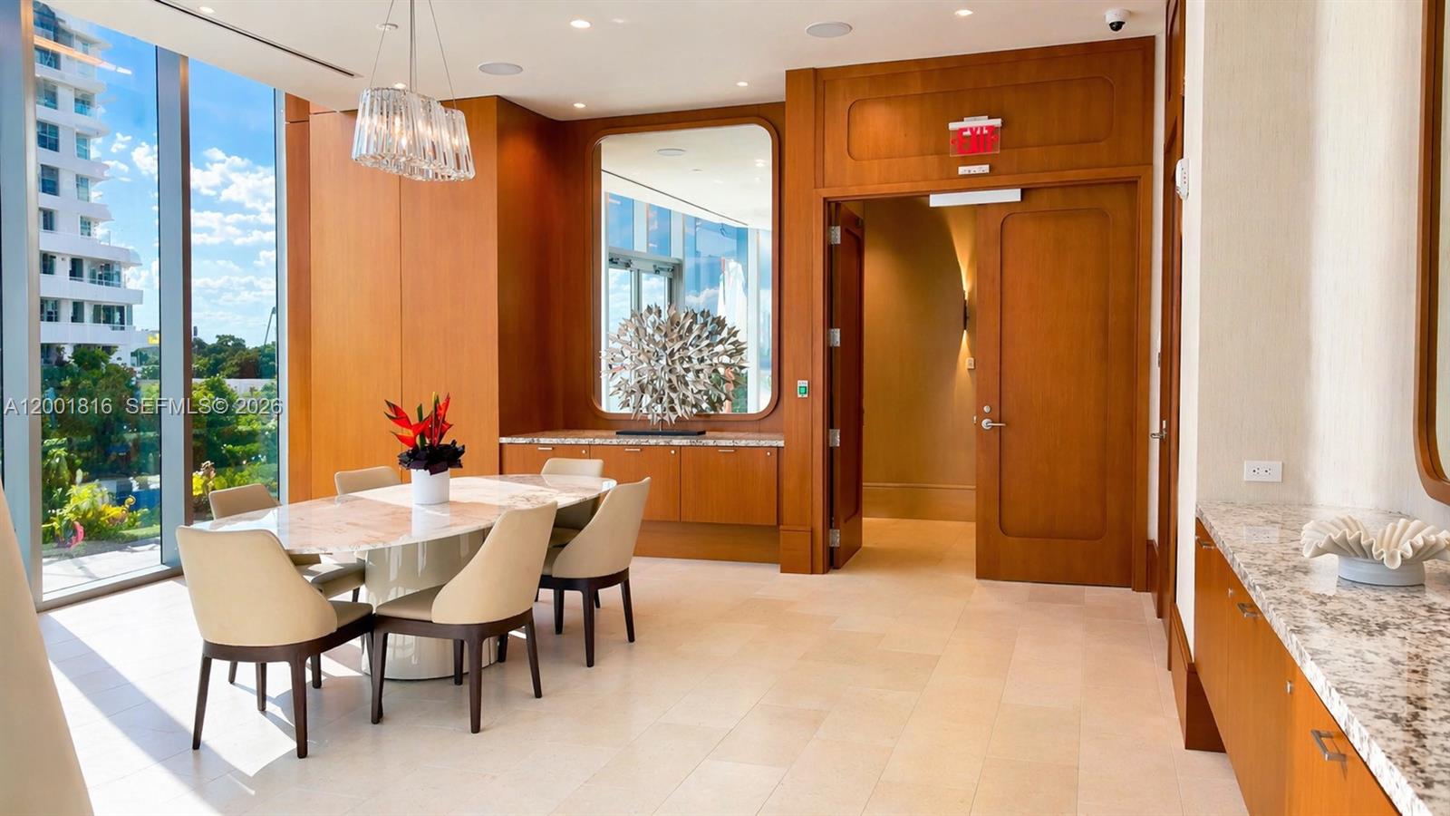 UNA Residences - Residential