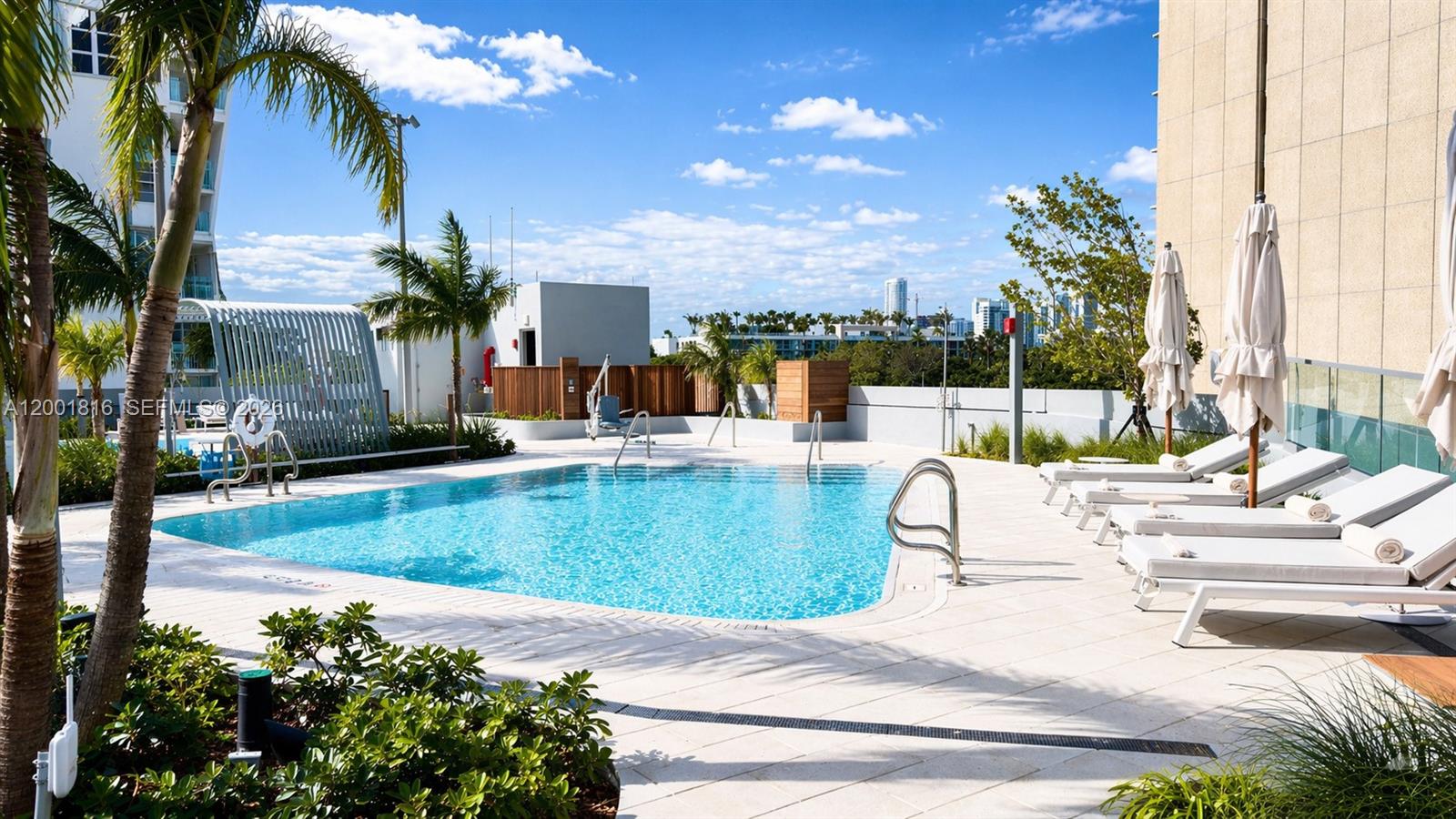 UNA Residences - Residential