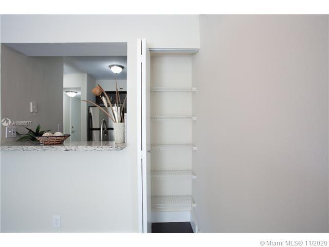 RIOPLAZA CONDOMINIUM NORT - Residential Lease