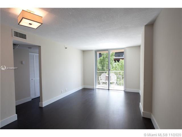 RIOPLAZA CONDOMINIUM NORT - Residential Lease