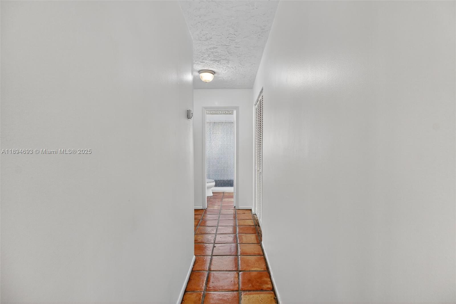 SHORES CALUSA - Residential