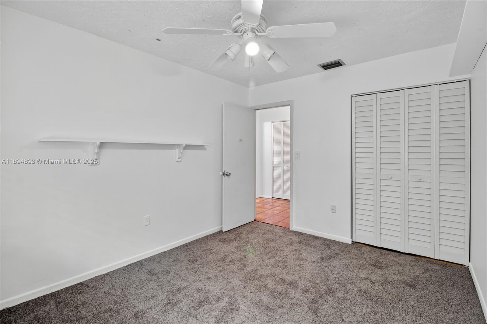 SHORES CALUSA - Residential