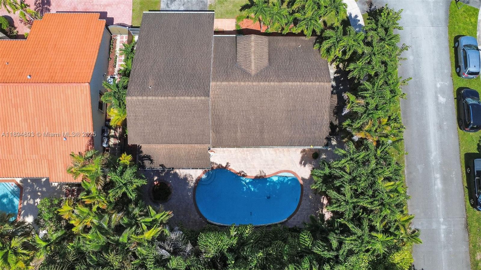 SHORES CALUSA - Residential
