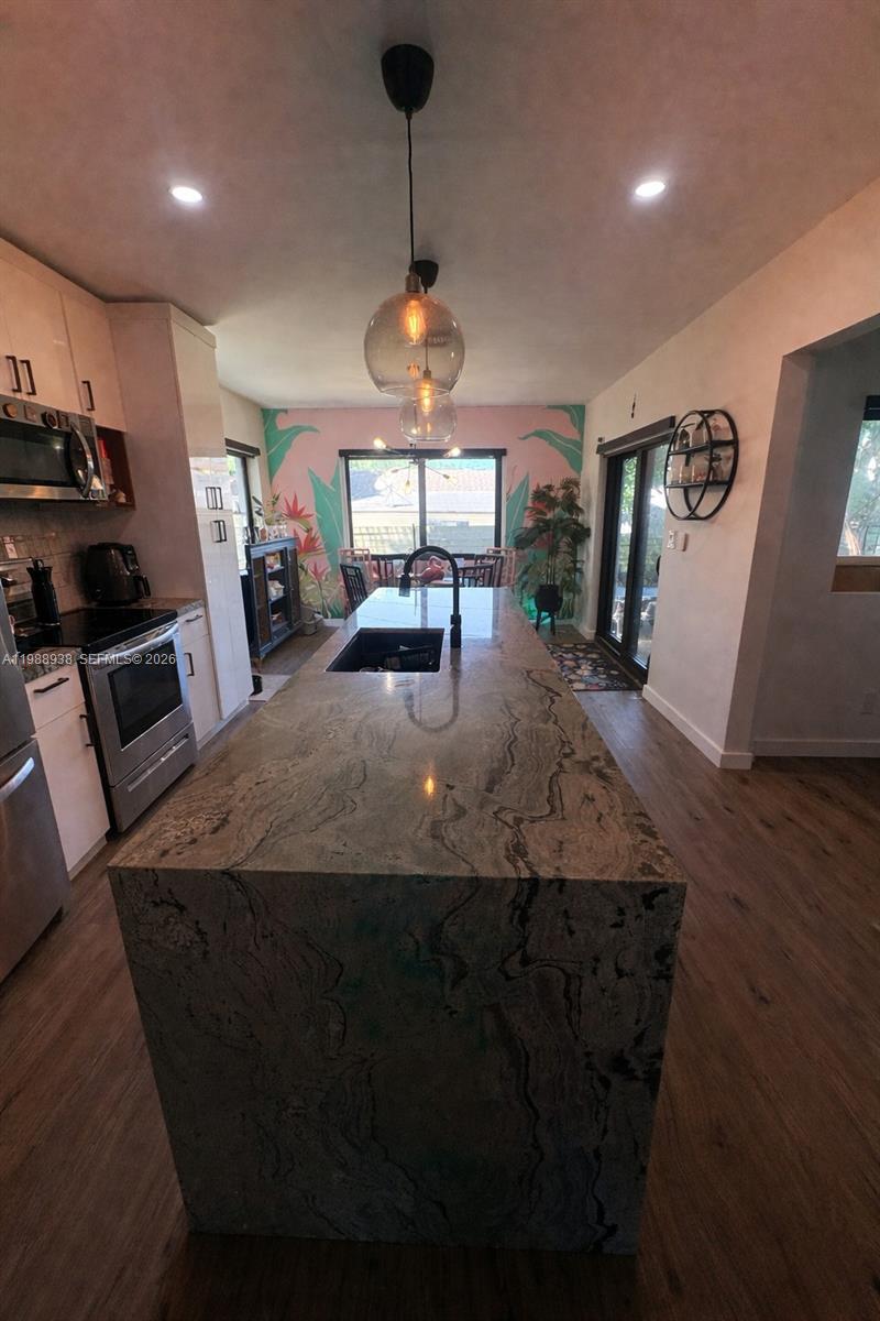 BLOOMFIELD HILLS - Residential