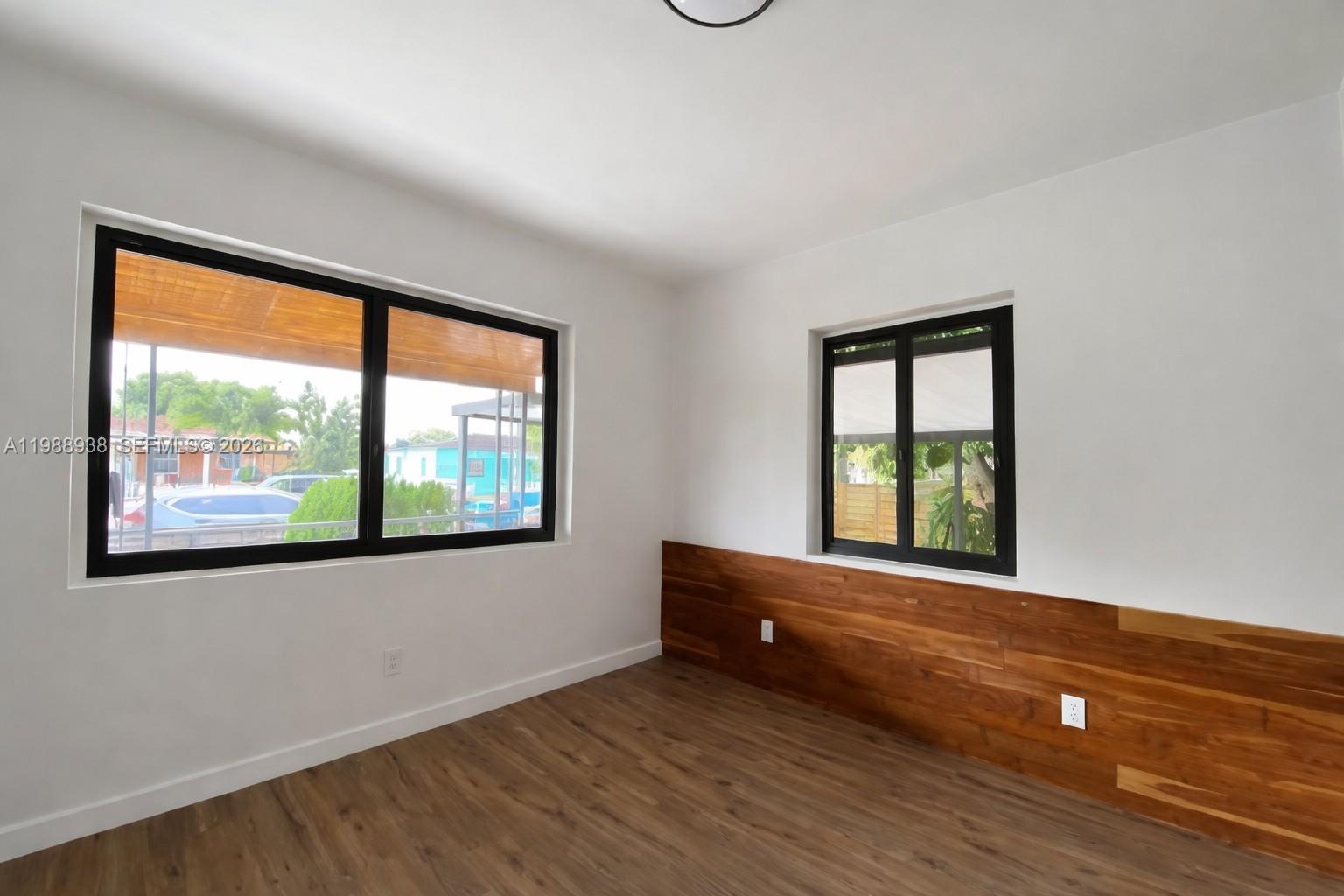 BLOOMFIELD HILLS - Residential