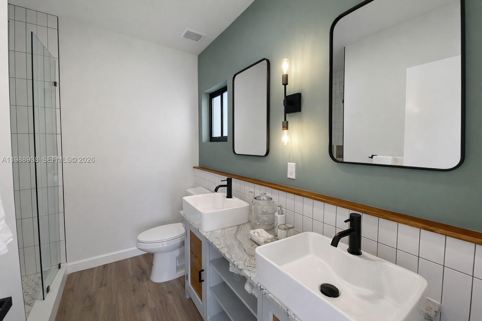 BLOOMFIELD HILLS - Residential