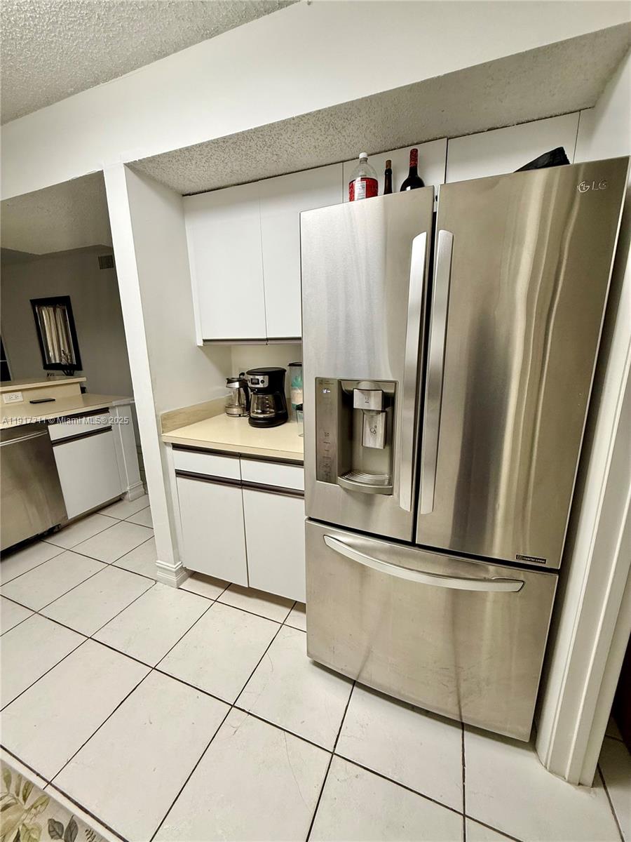 CORAL SPRINGS ESTATE TOWN - Residential