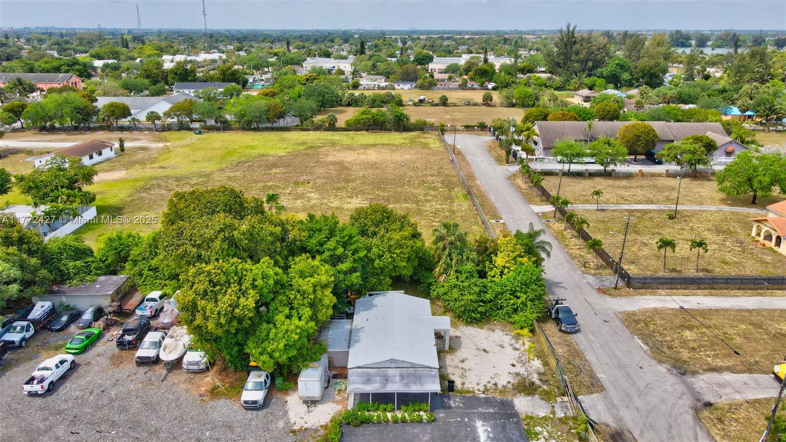 ARROWHEAD ESTATES 21-27 B - Commercial Sale