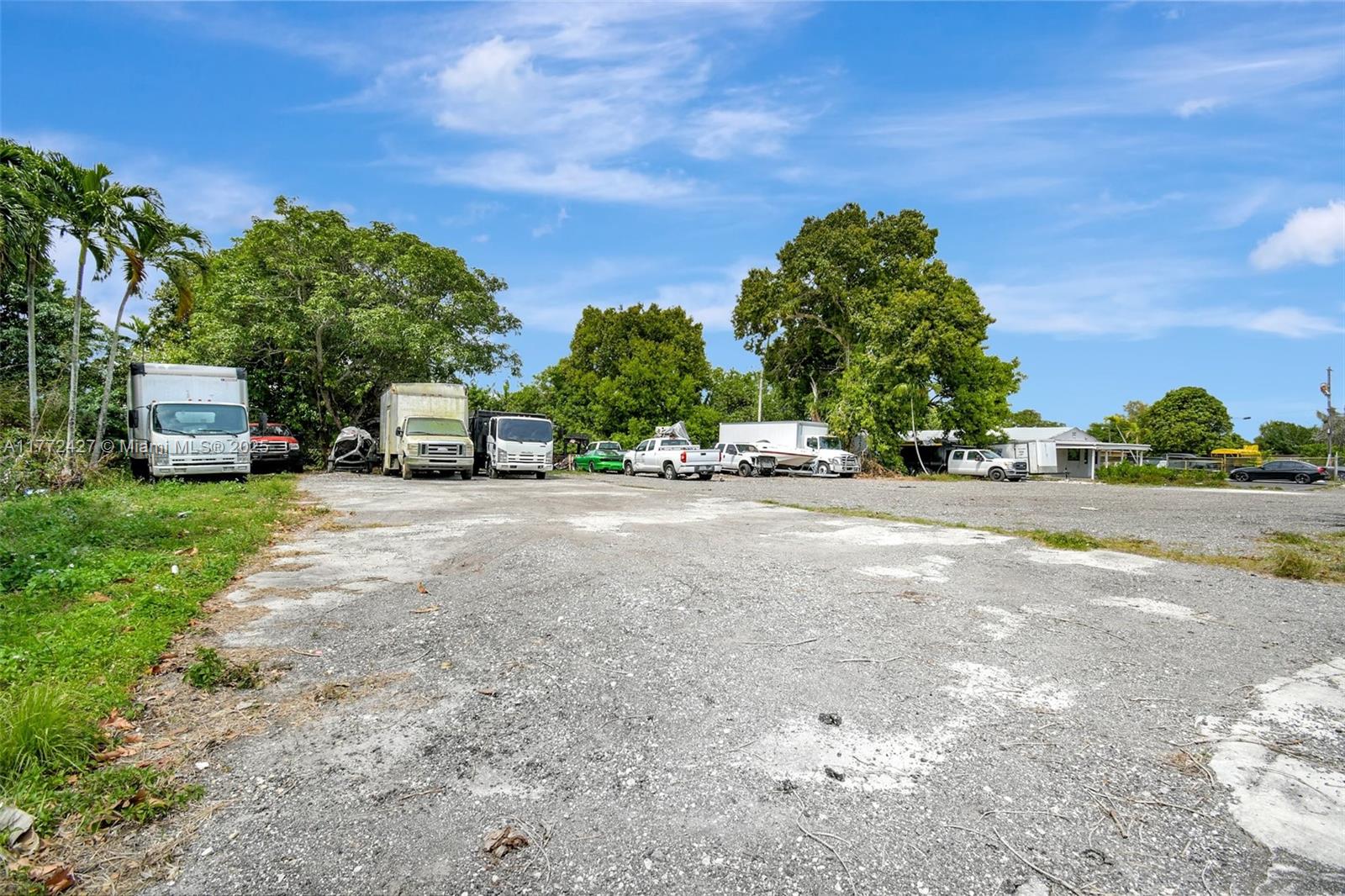 ARROWHEAD ESTATES 21-27 B - Commercial Sale