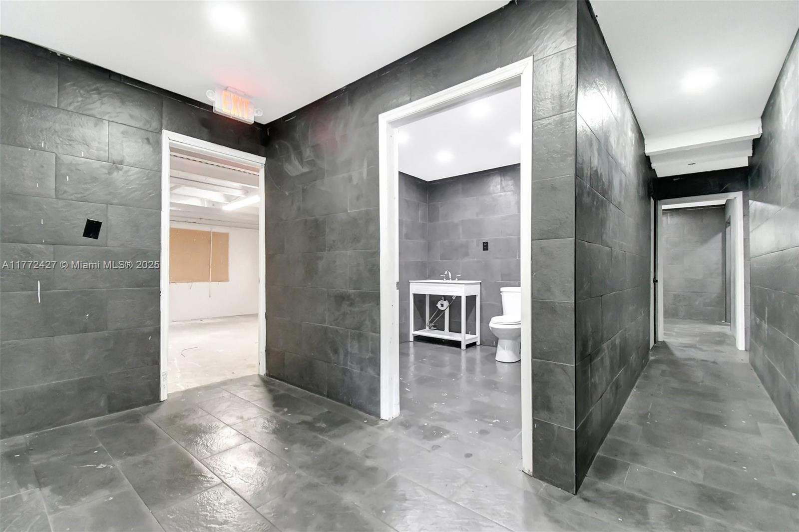 ARROWHEAD ESTATES 21-27 B - Commercial Sale