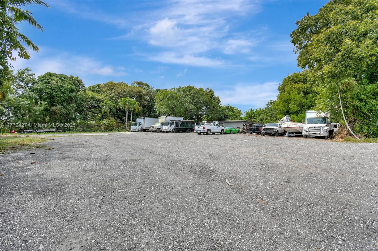 ARROWHEAD ESTATES 21-27 B - Commercial Sale