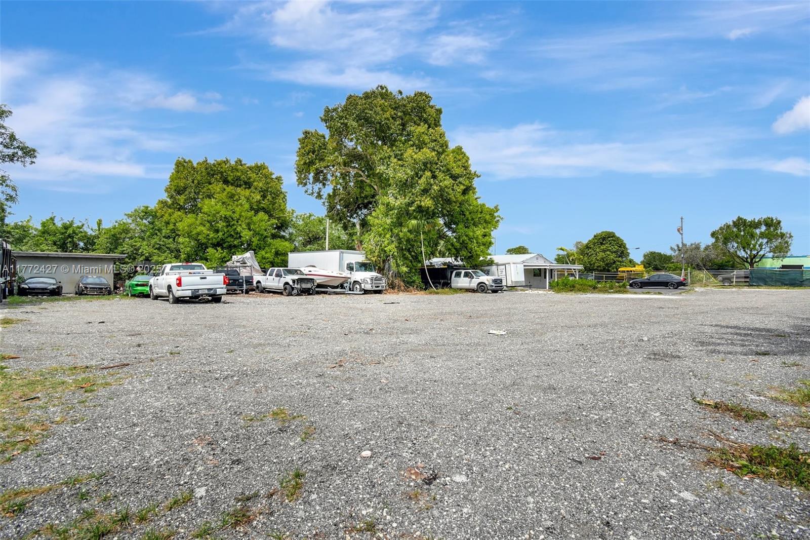 ARROWHEAD ESTATES 21-27 B - Commercial Sale