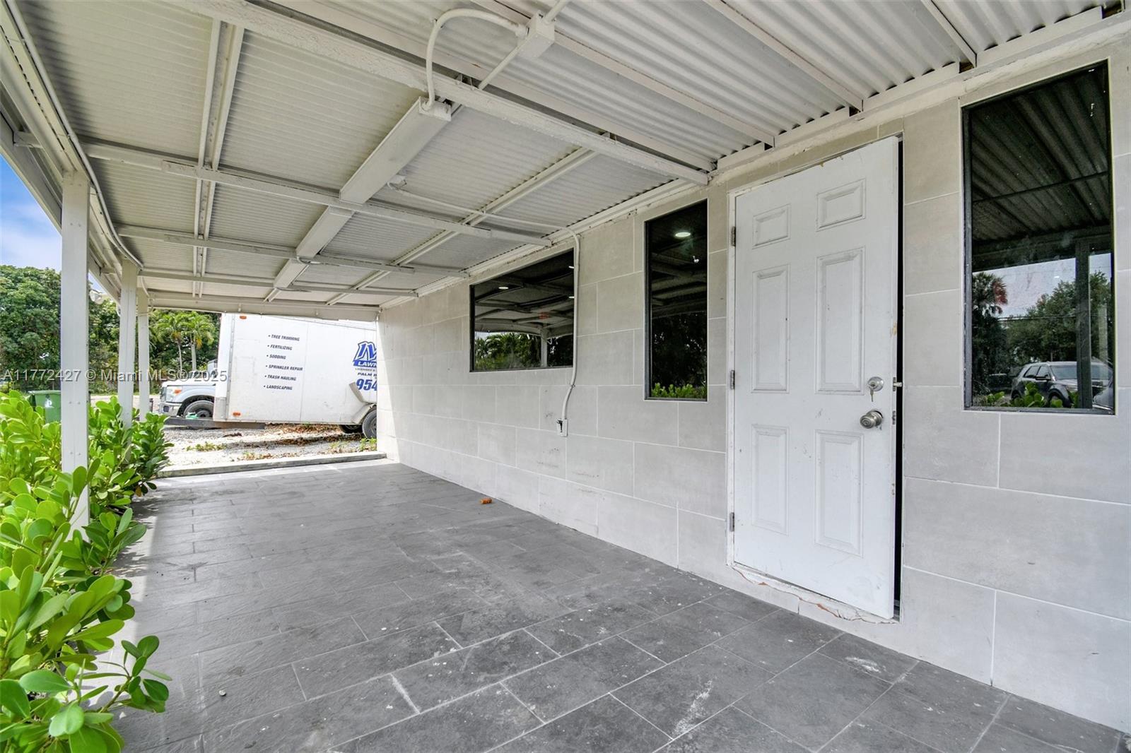 ARROWHEAD ESTATES 21-27 B - Commercial Sale