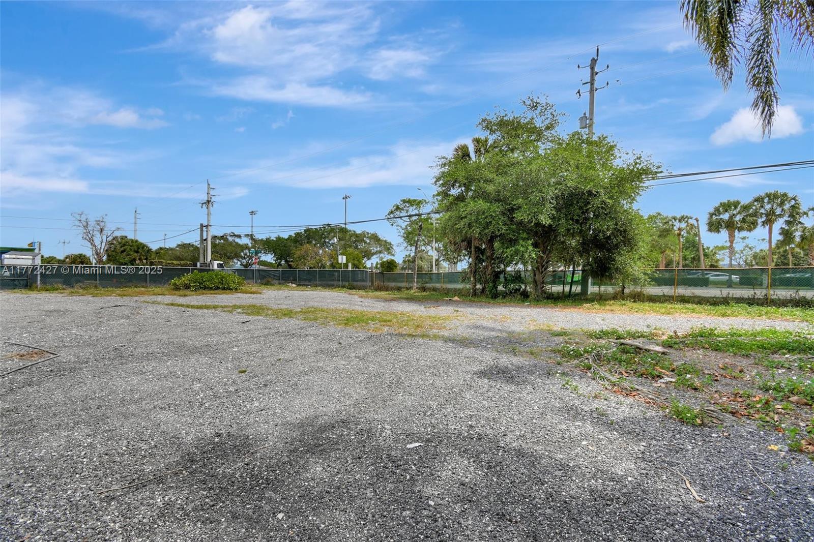ARROWHEAD ESTATES 21-27 B - Commercial Sale