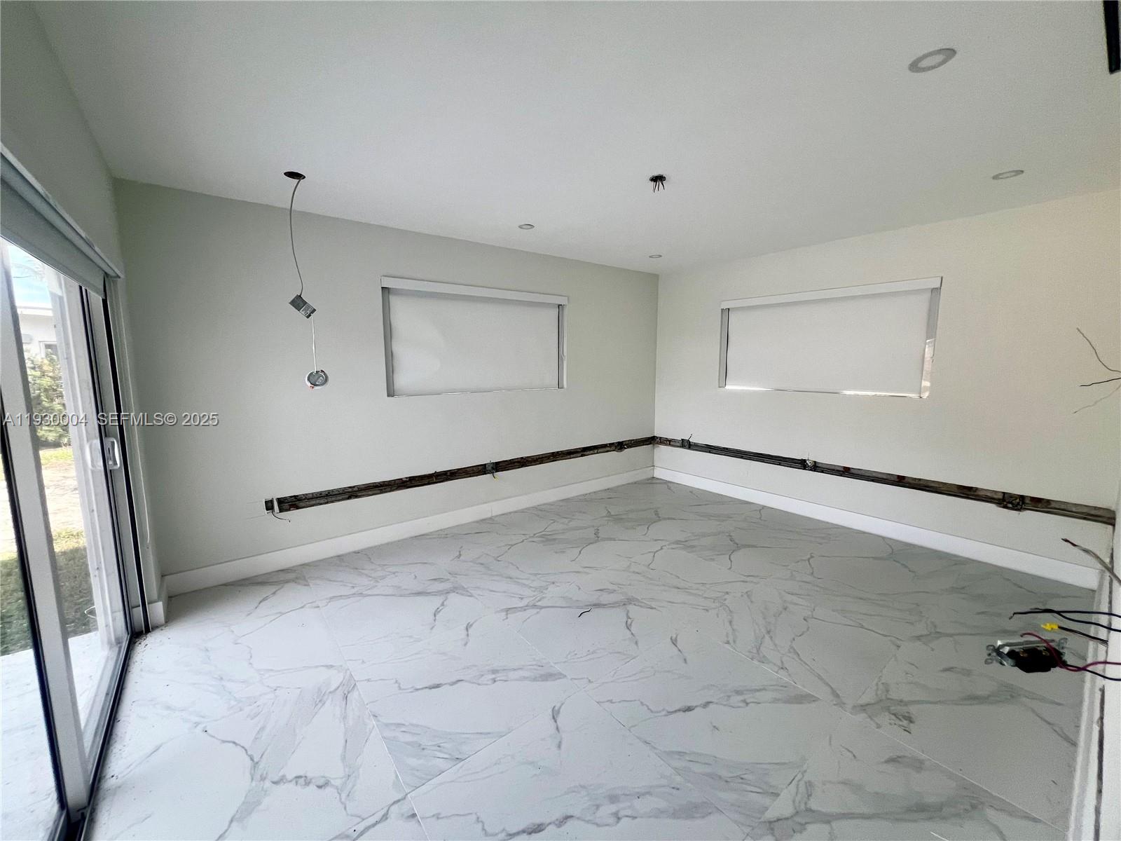 SKYLAKE MANORS - Residential Lease