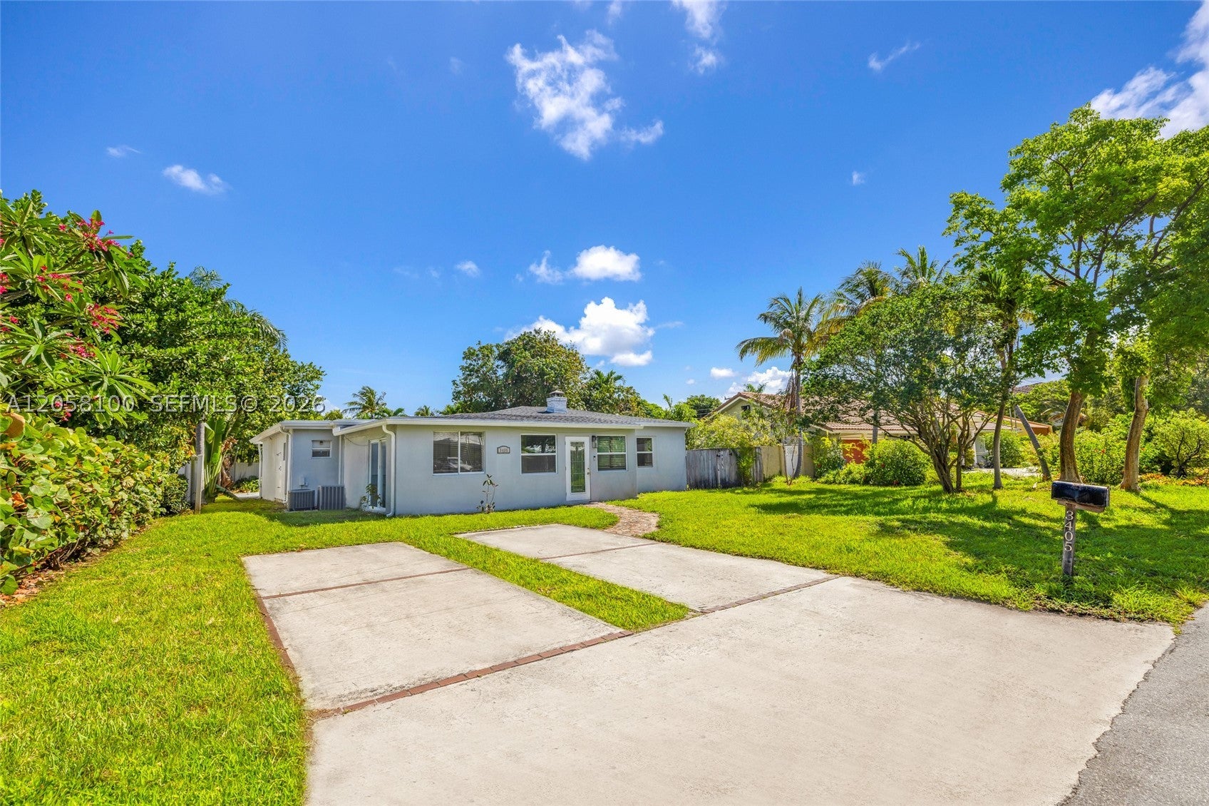 3405 Robbins Rd