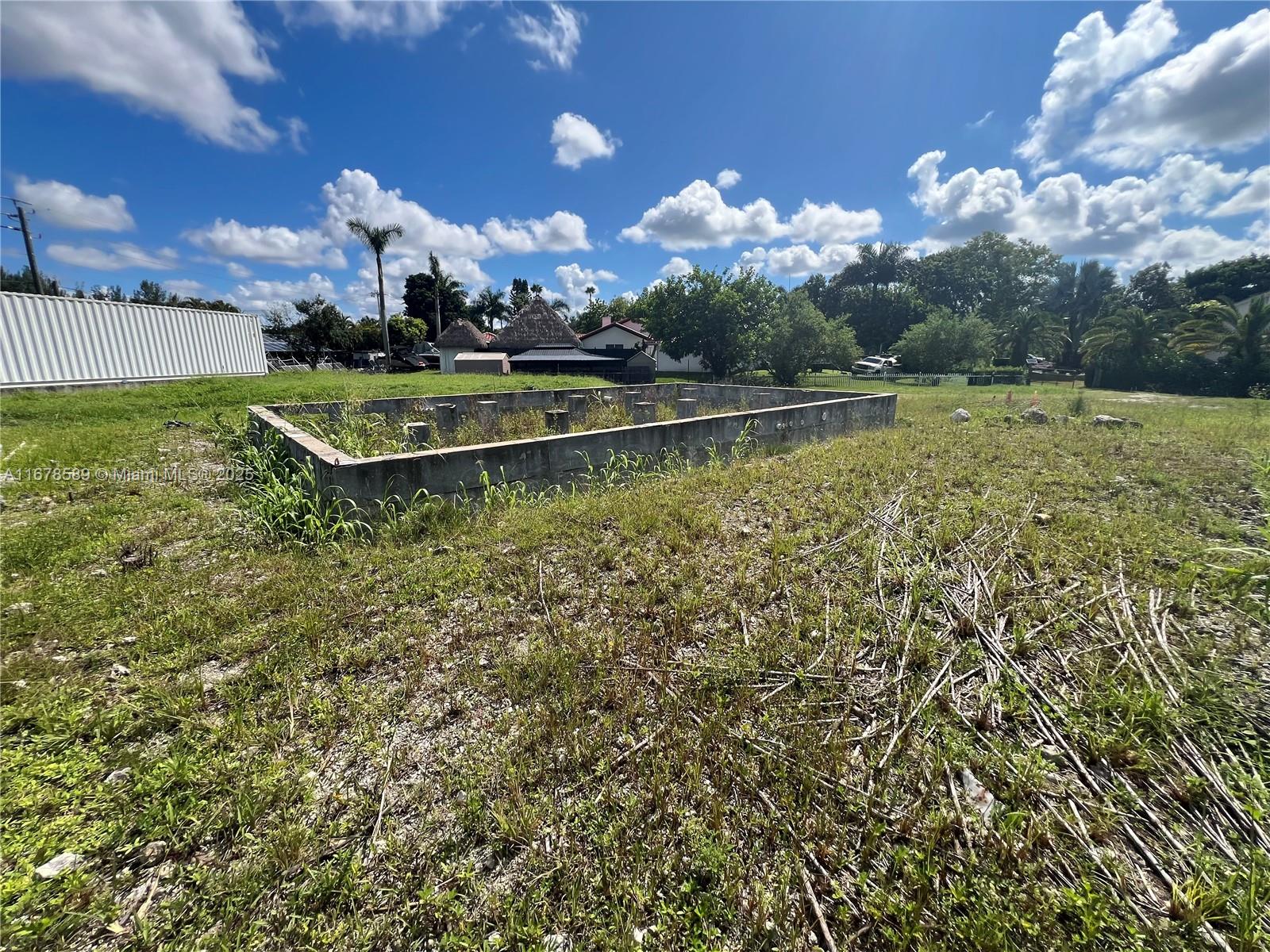 TRAILS OF EL RANCHO ACRES - Residential