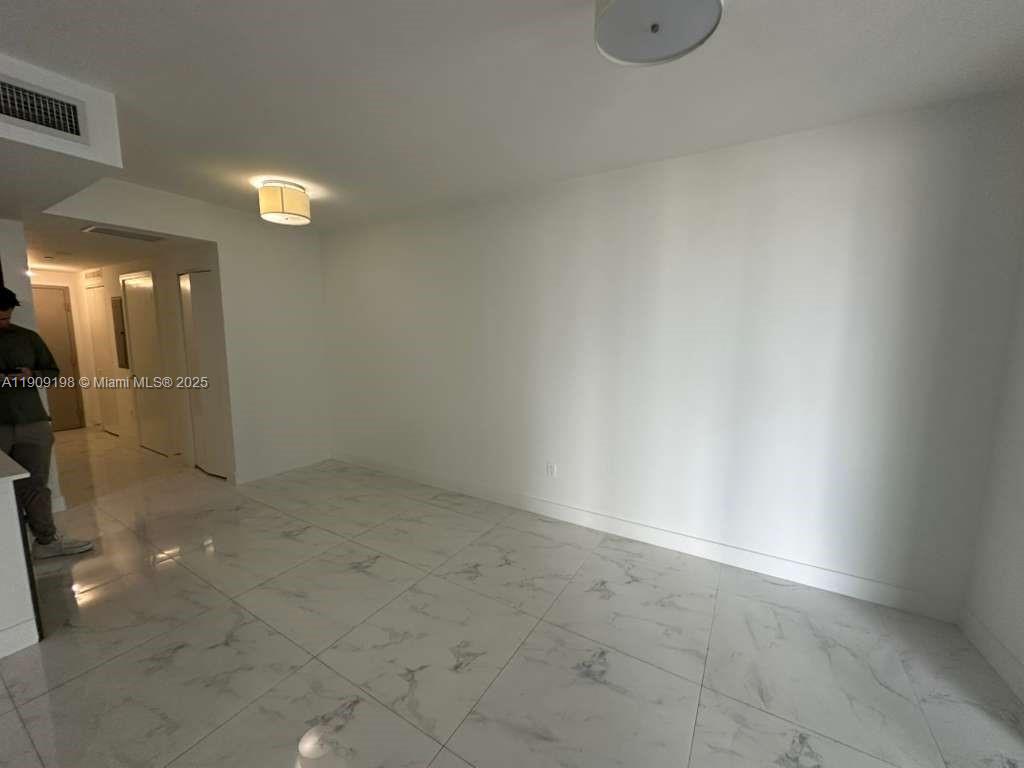 ARIA ON THE BAY CONDO - Residential Lease