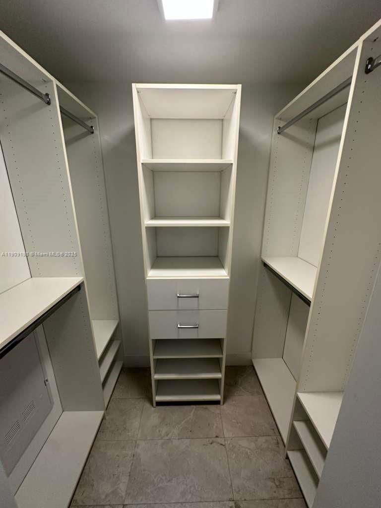 ARIA ON THE BAY CONDO - Residential Lease